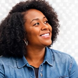 Nia, a Preaux Circles member